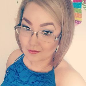 Meet your Posher, Nora